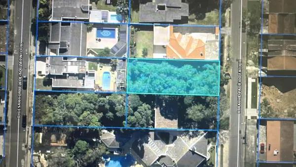 TERRENO à venda com 600m² por R$ 950.000,00 no bairro Santa Felicidade - CURITIBA / PR