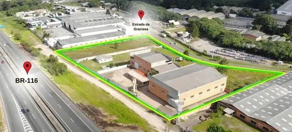 OPORTUNIDADE PARA CENTRO DE DISTRIBUIÇÃO!!!Terrenos comerciais/industriais que somam 15.144m2. Excelente localização próxima ao trevo do Atuba